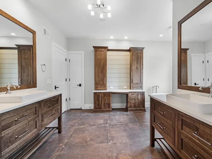 Modern transitional home project by Beer Architectural Group
